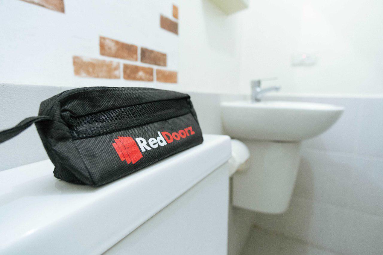RedDoorz @ University Belt Manilla Buitenkant foto